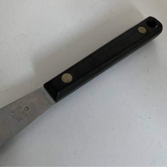 Flint Spreader Knife - Picture 2 of 4